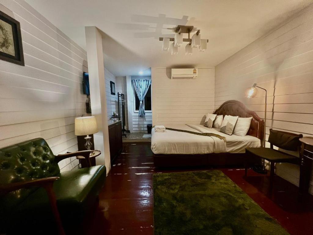 Hotel Ban Thungdang Housetel Bangkok Exterior foto